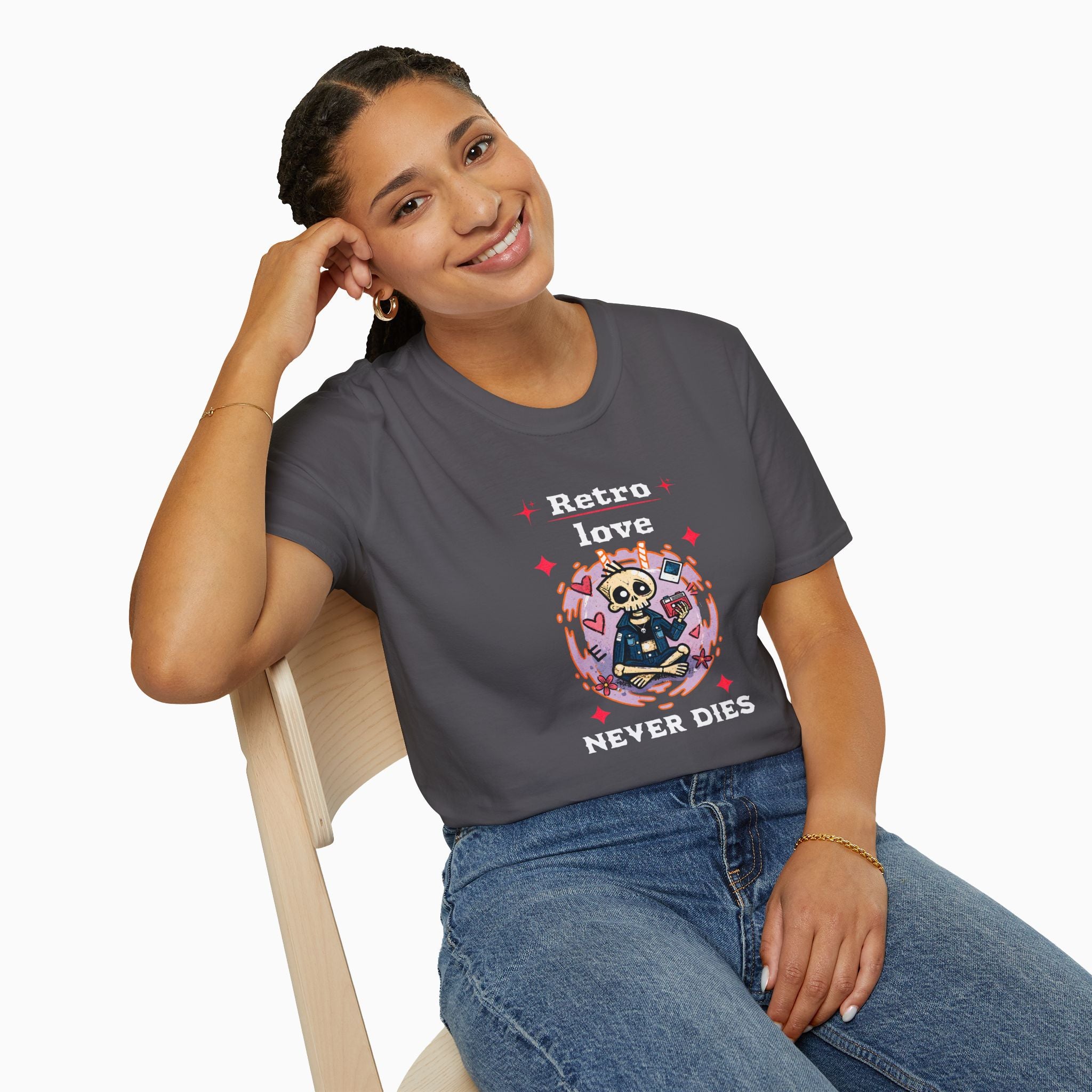 Retro Love, Never Dies Unisex T-Shirt